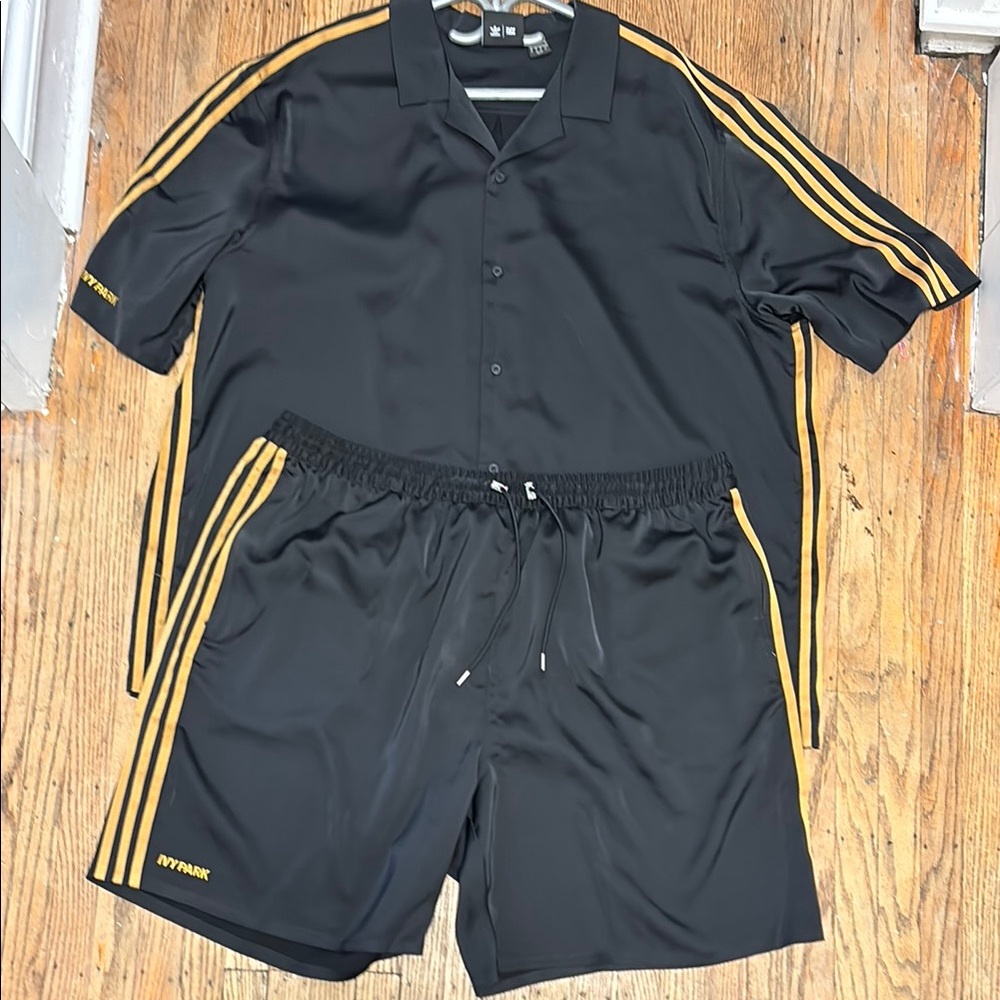 Adidas X Ivy Park. matching top and bottom PJs. Size XL.